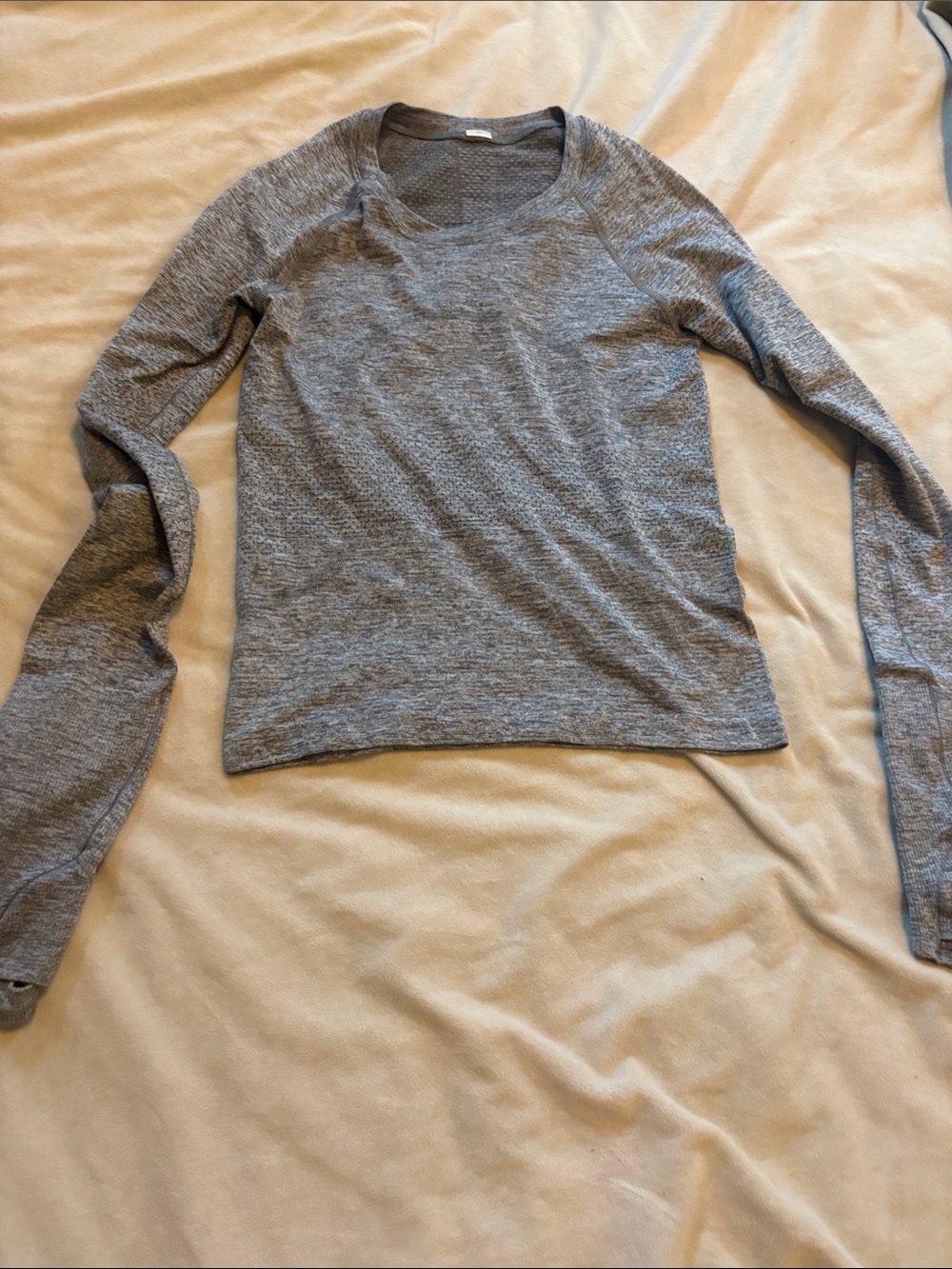 lululemon swiftly tech Gray Long Sleeve